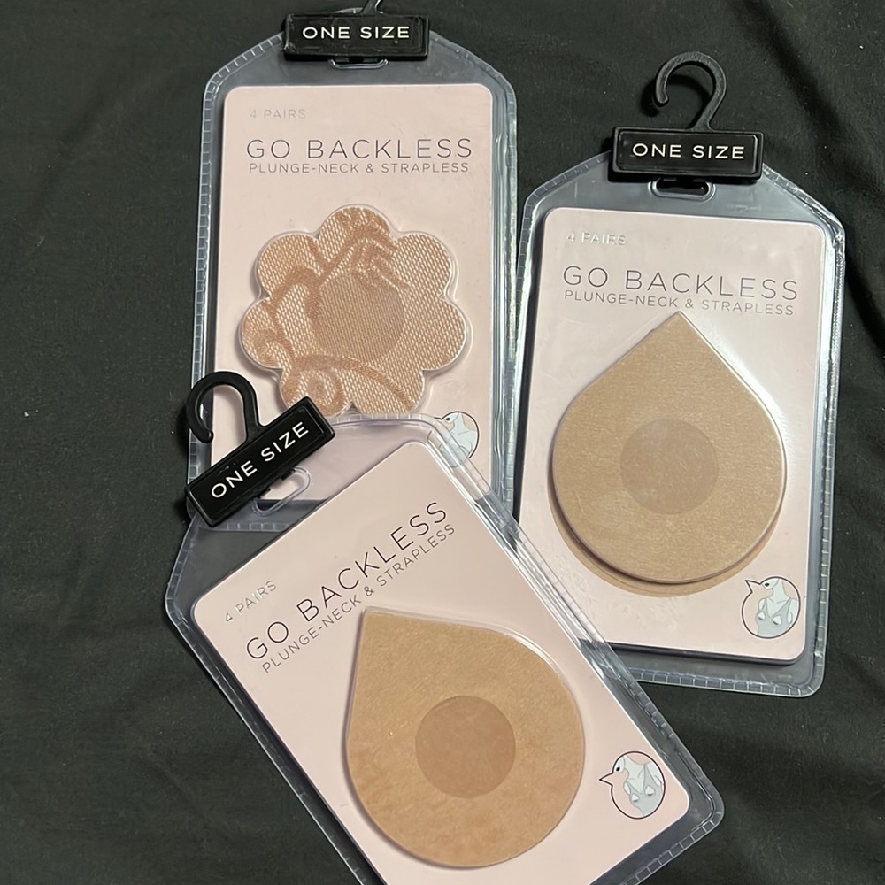 NWT nipple covers